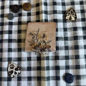 Chic Firefly Earrings with Purple Accents